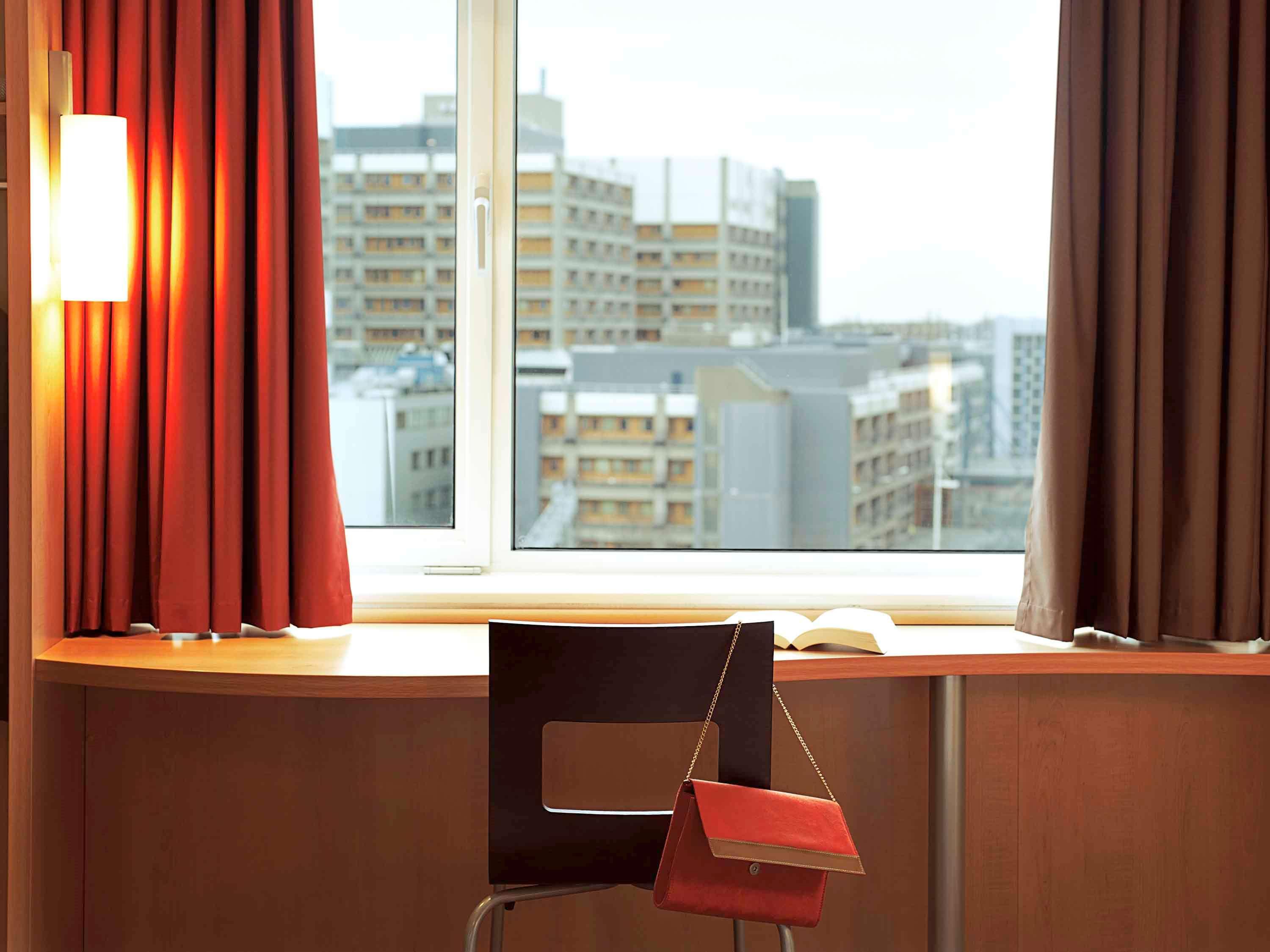 Ibis Kortrijk Centrum Exteriér fotografie